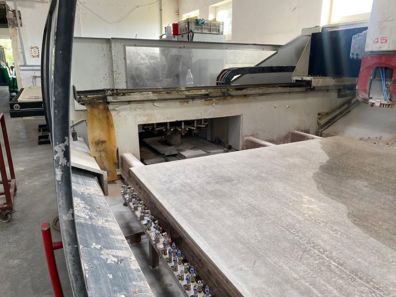 Intermac #Master-45-Aperta, CNC glass work center, 90" x158" cap., PLC, 7-bar, 12000 RPM, (2) 14 pos. rotary - Image 6