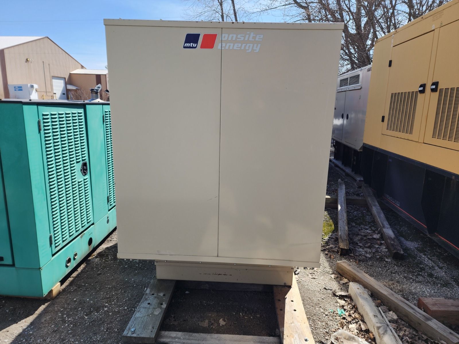 30 KW MTU #NL30GG6, Natural gas propane generator,sound attenuated enclosure, 1 or 3 phase, 240 Volts, 2009 - Image 5