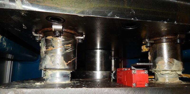 34 Ton, Farger &Joosten, multipower air/oil press, 7.9 stroke, 13" DL, 14" x14"x2" bed, 40" passline - Image 5