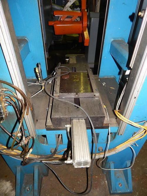 34 Ton, Farger &Joosten, multipower air/oil press, 7.9 stroke, 13" DL, 14" x14"x2" bed, 40" passline - Image 6