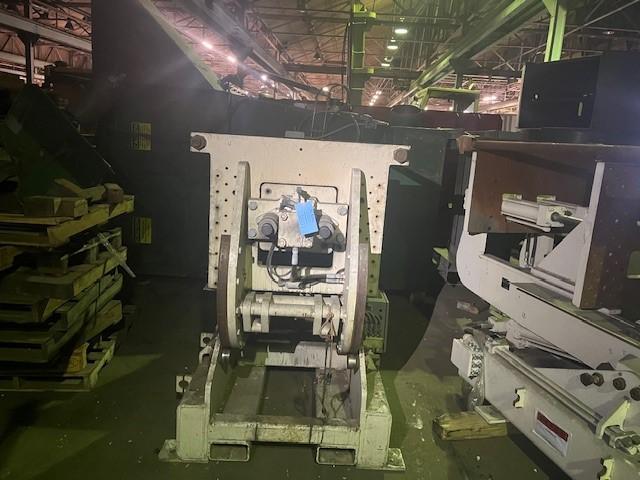 Hall #3, rocker type molding machine with controls, no hydraulics - Image 9