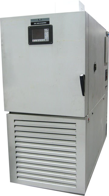 24" width x 25" D x 25" H Blue M #ETCU-09S2.5-B, temperature test chamber, -35° to 200.0, 208 V., 1-phase - Image 1