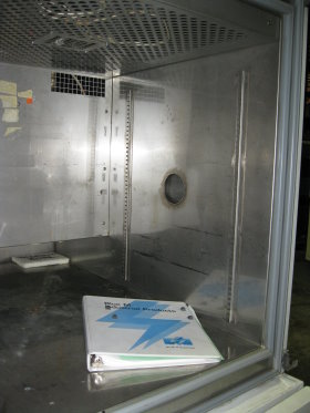 24" width x 25" D x 25" H Blue M #ETCU-09S2.5-B, temperature test chamber, -35° to 200.0, 208 V., 1-phase - Image 2