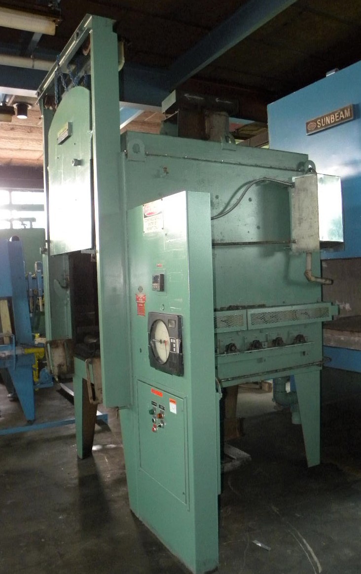 30" width x 30" H x 48" L Lindberg, Box Draw, electric, 1250&deg;F - Image 2