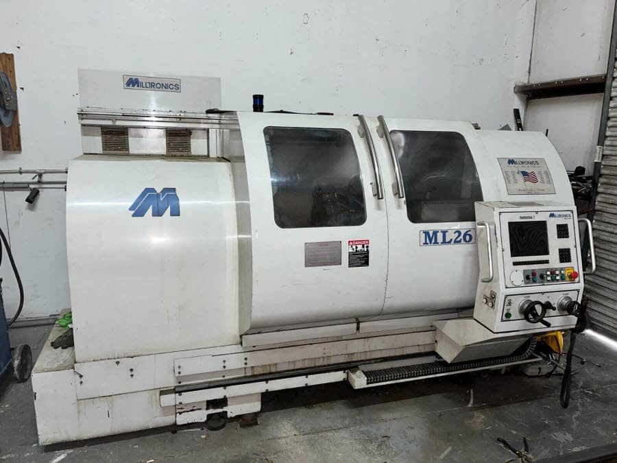 Milltronics #ML-26/40, CNC combo lathe, Centurion 7 Control, 27" swing, 16.1" swing over cross slide, 3-jaw - Image 1