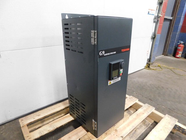 50 HP Toshiba, VT130G9U4500, adjustable speed drive, 50 KVA, 480 Volts, 3 phase - Image 3