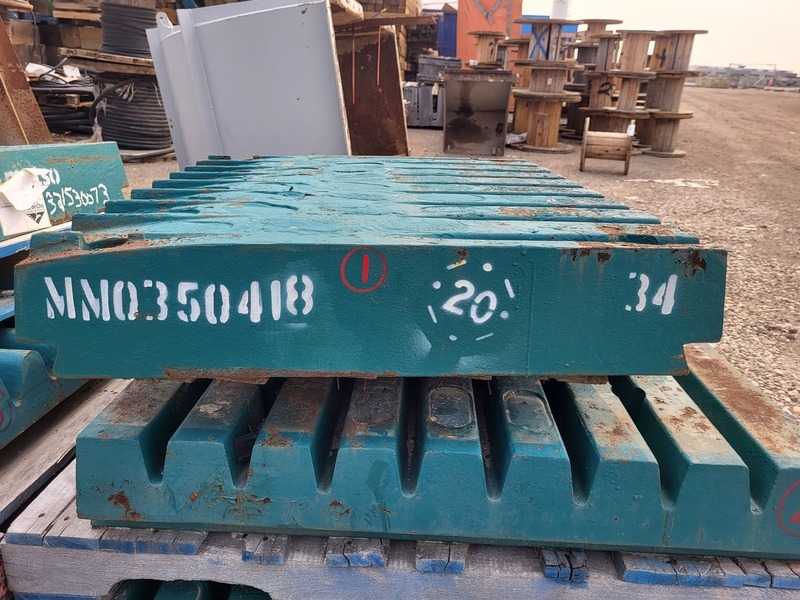 Metso #MM0350418, movable jaw plate for jaw crushers - Image 7