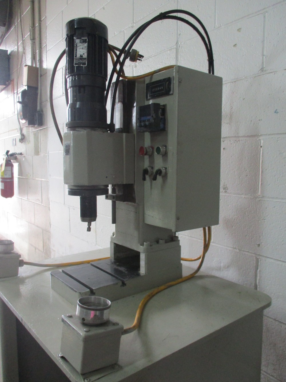 Taumel #250, orbital rivet machine - Image 2