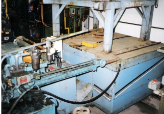15000 lb. Hydroelectric #K, die cart, 72" x60"bed, powered lift/push/pull, charger, 1986 - Image 1