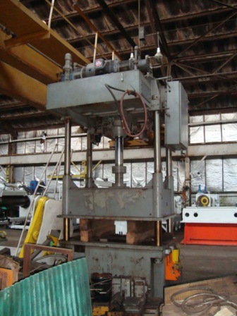 150 Ton, Dake #27-677, 4-post, 18" stroke, 40" daylight, 61" btwn posts, 62" x43" platen, nice, 1978 - Image 4