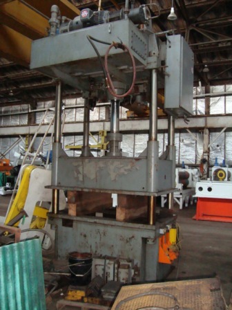 150 Ton, Dake #27-677, 4-post, 18" stroke, 40" daylight, 61" btwn posts, 62" x43" platen, nice, 1978 - Image 5