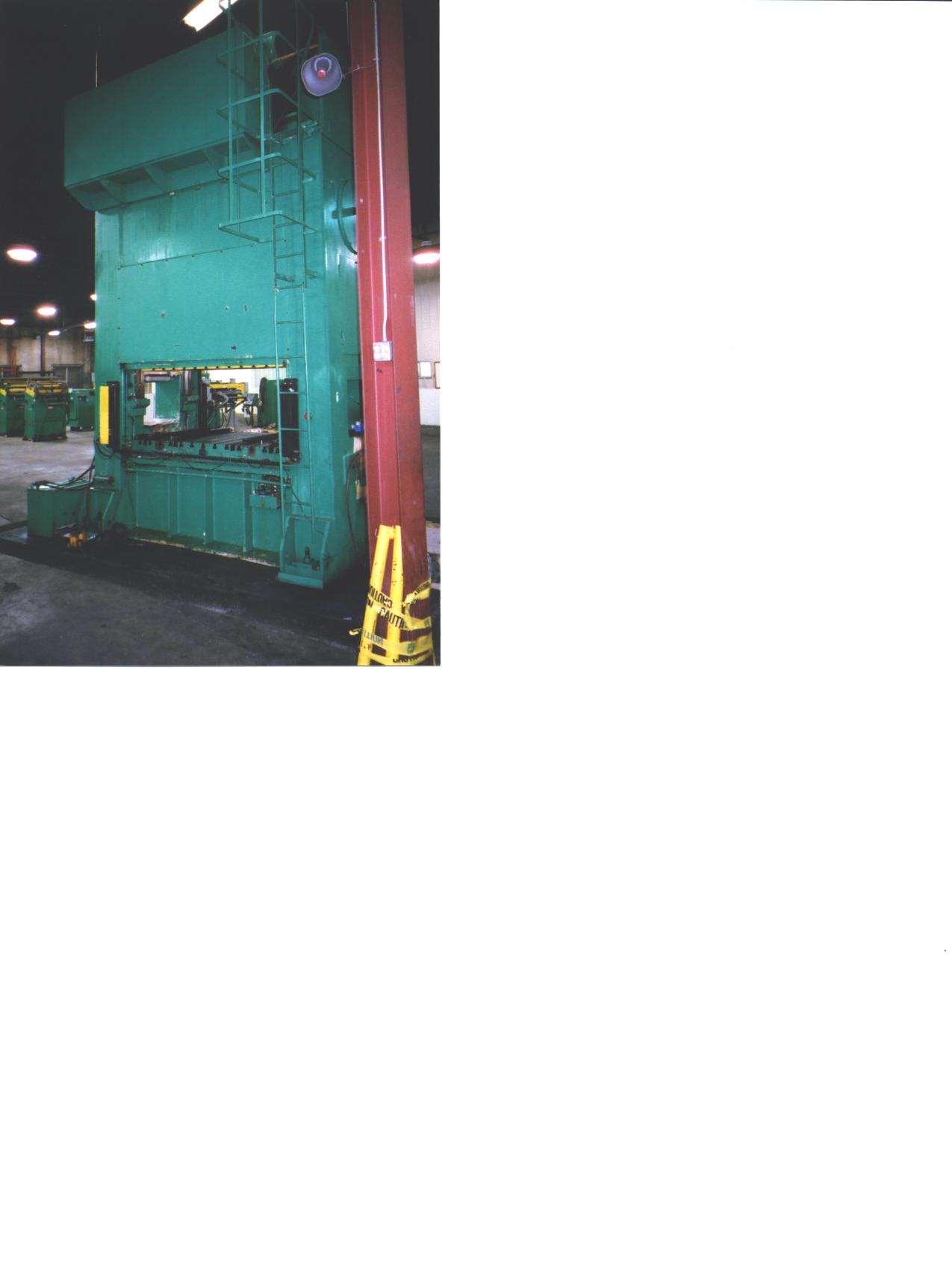 275 Ton, Sutherland, 10" stroke, 27" Shut Height, 15-30 SPM, 84" x49"bed, 27.5"wdws,ISB controls, 1992 - Image 4