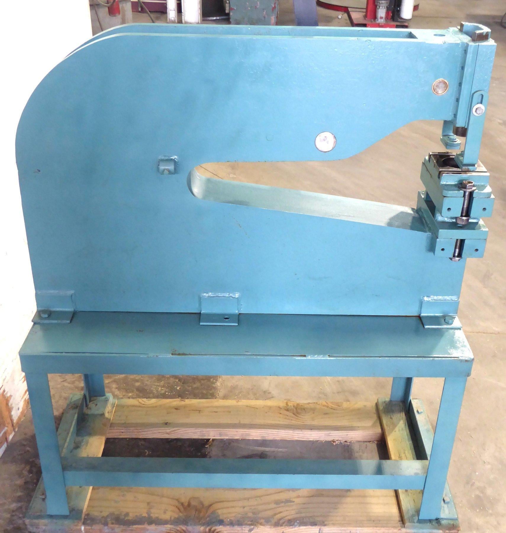 8 Ton, Whitney Jensen #34, lever press/punch, 24" throat - Image 4