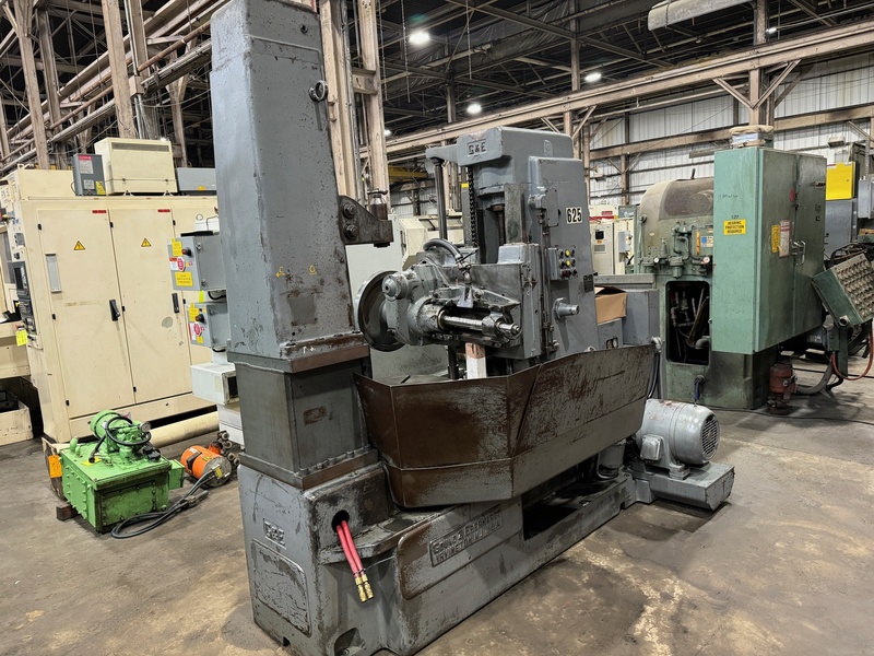 Gould & Eberhardt #36HS, heavy duty spur gear hobber, single thread index, tailstock - Image 3