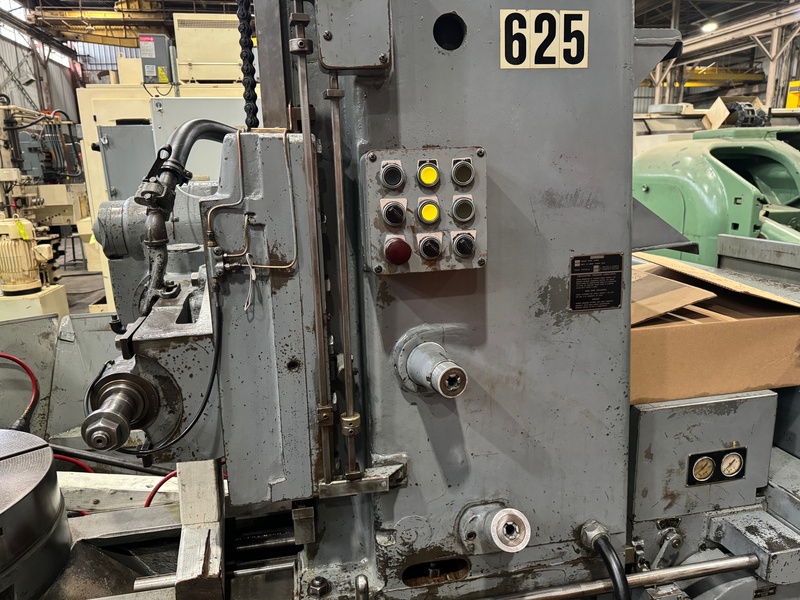 Gould & Eberhardt #36HS, heavy duty spur gear hobber, single thread index, tailstock - Image 4