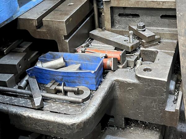 5" Cincinnati Gilbert #6, floor type horizontal boring mill, 30" spindle travel, 17" column travel, 1000 RPM - Image 4