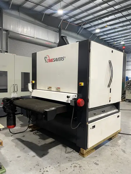 52" x 103" Timesavers #4221-45-00, dual head metal belt sander, 15-45 FPM, 38" passline, (2) 75 HP, 11" drum - Image 4