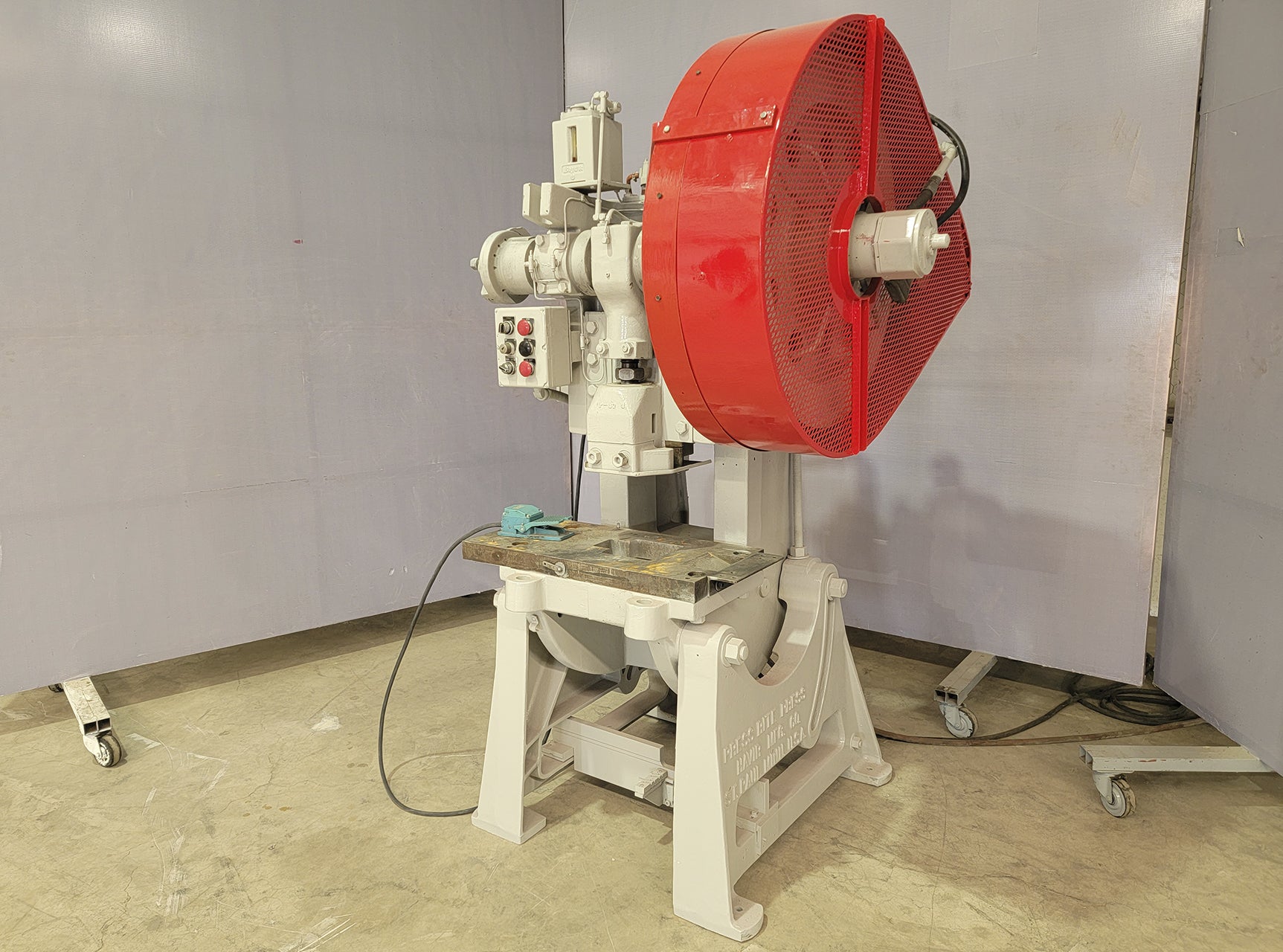 40 Ton, Harvir Mfg Co. #Fawick-LA-4177, mechanical punch, 14" x 24" table, 220 V., 3-phase - Image 3