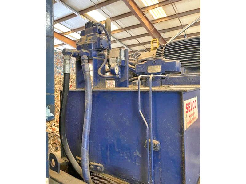 Selco #HL-12-LH, horizontal baler, 20 HP motor, 6" cylinder, 50" x 28" hopper opening, infeed conveyor - Image 8