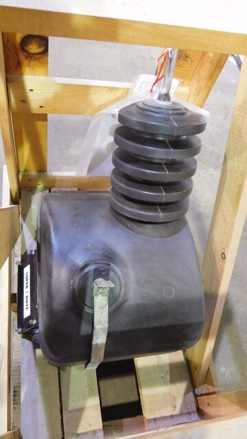 3 KVA 10800 Primary, , General Electric JVS-150 Super Bute outdoor voltage transformer, 90/150 ratio, new - Image 4