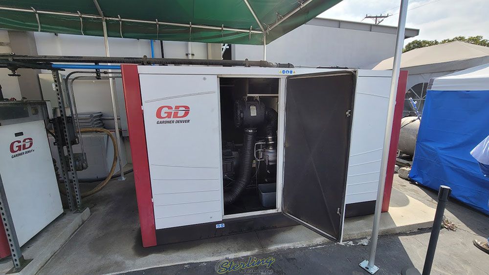125 psi, Gardner Denver #VST55-90A, air compressor, 100 HP, 460 V., 3-phase, sound attenuated enclosure - Image 1