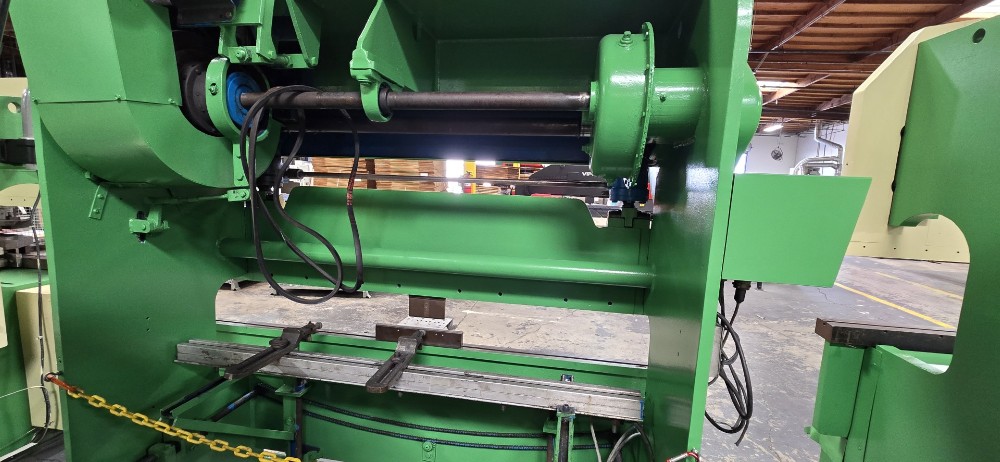 25 Ton, Verson press brake, 2" stroke, 12" Shut Height, 6-1/2' table - Image 3