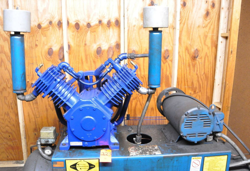 15 HP Quincy #QT-15, air compressor, tank mounted, 120 gallon, 60 cfm @ 200 psi - Image 2