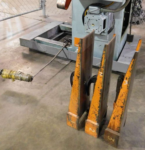 2500 lb. Dallas #06090, motorized uncoiler, 16"-20" ID, 12" width, Loop control - Image 5
