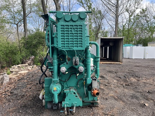 1100 KW Cummins #QSV81G, Natural gas generator set, 277/480 Volts, 1550 HP @ 1200 RPM, Wartsila CW-81-G - Image 3