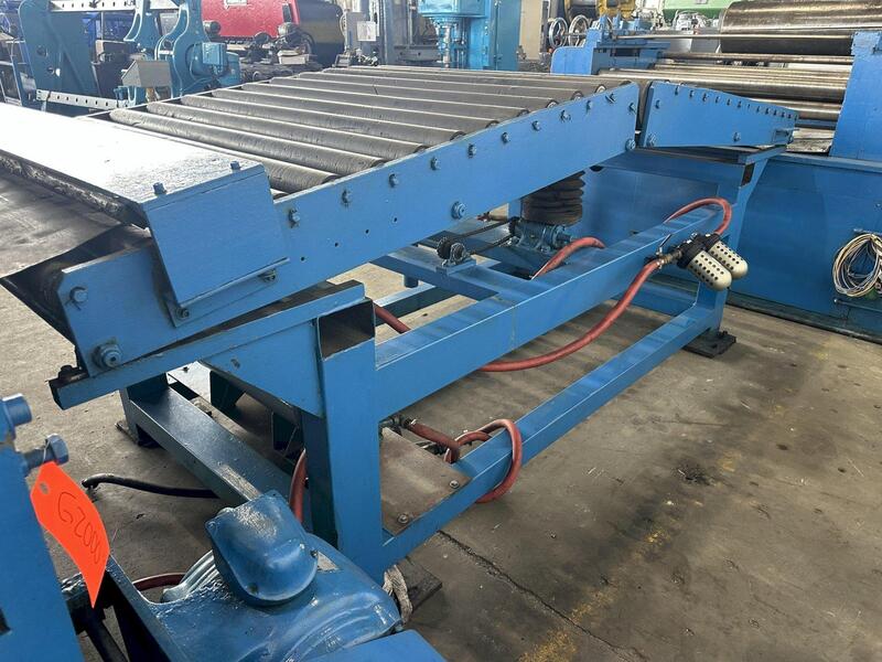 Adjustable hump table, Dahlstrom #HT-A-54, 54" width capacity, 15" table adjustment - Image 5