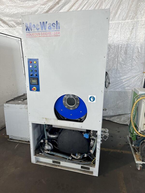 Mecwash #AVD-30 Washer, 12" x 12" x 16" chamber capacity, 400/200L tank capacity, 2011 - Image 1