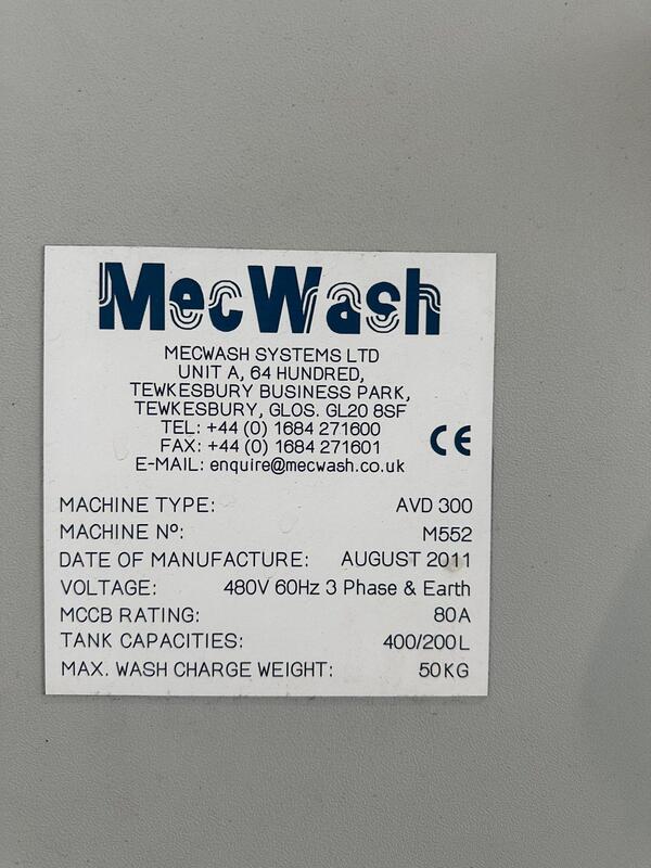 Mecwash #AVD-30 Washer, 12" x 12" x 16" chamber capacity, 400/200L tank capacity, 2011 - Image 6