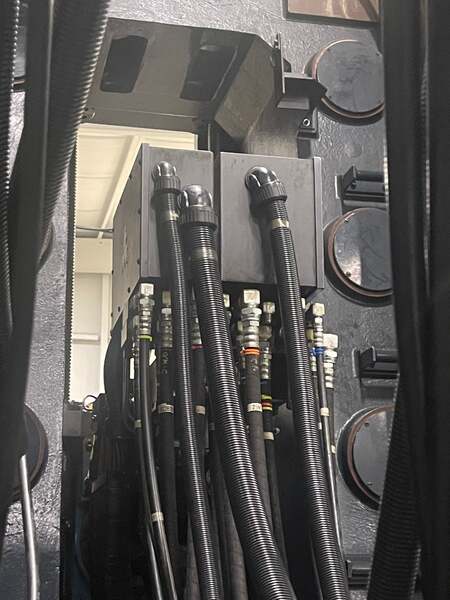 Makino #MCC2013VG, CNC horizontal machining center, 60 automatic tool changer, 12000 RPM, 40 HP, coolant thru - Image 8