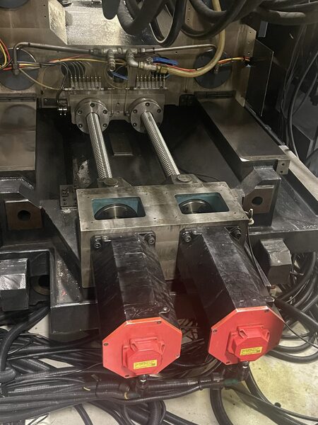 Makino #MCC2013VG, CNC horizontal machining center, 60 automatic tool changer, 12000 RPM, 40 HP, coolant thru - Image 10