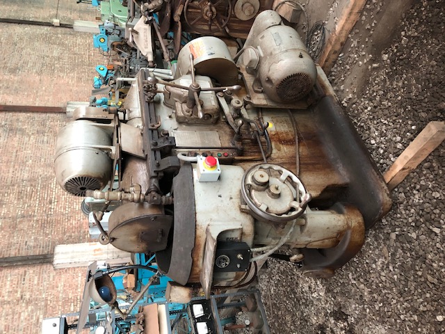 Heald #22, 13-1/2" mag chuck, belt drive to chuck, automatic vertical feed, motor driven coolant - Image 1