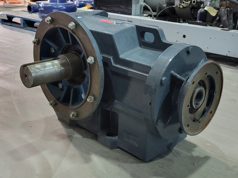 30 HP @ 1750 RPM, Falk Ultramite #10UBBQ3AS45A5F, gear reducer, 45.37/1 ratio, Frame 286TC, 2015 - Image 1