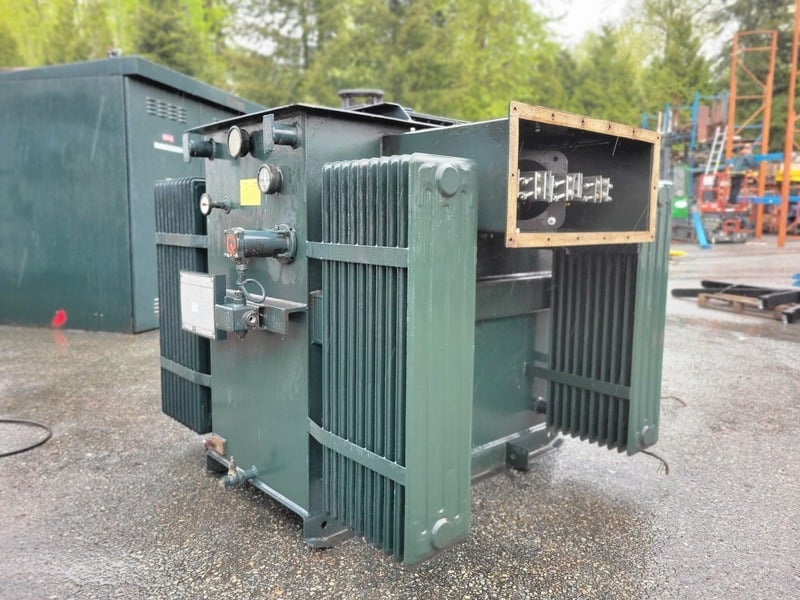 750 KVA 12470 Delta Primary, 208Y/120 Secondary, Federal Pioneer, oil filled ONAN transformer w/switchgear (2 - Image 5