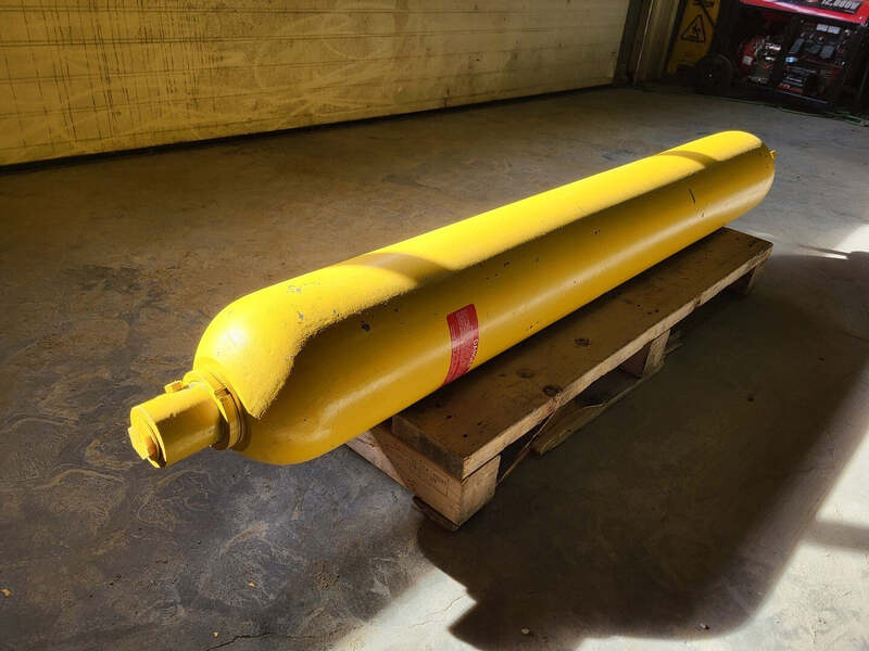 Komatsu Accumulator Pc2733 For 830E Rock Trucks - Image 1