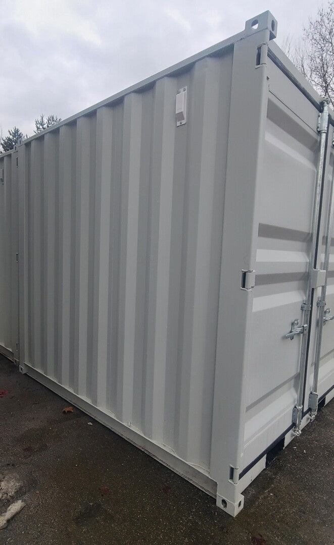 9' Mini Shipping Container - Image 3