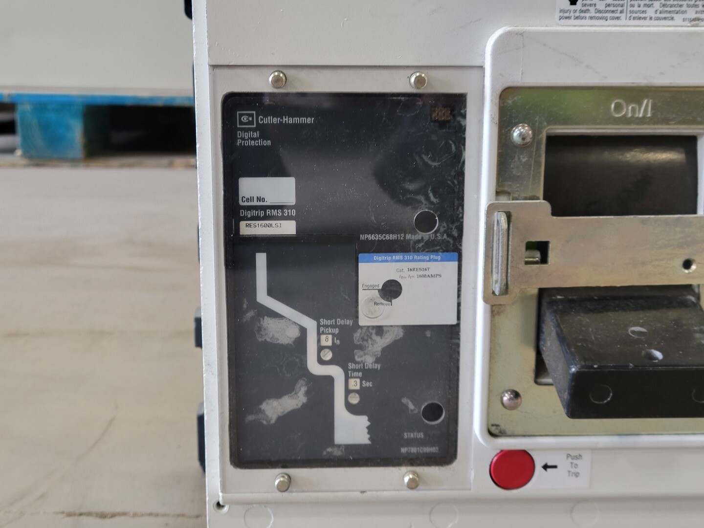 1600 Amps, Eaton Cutler-Hammer, RD316T32W, 3-pole circuit breaker, 240/480/600 Volts (18 available) - Image 3