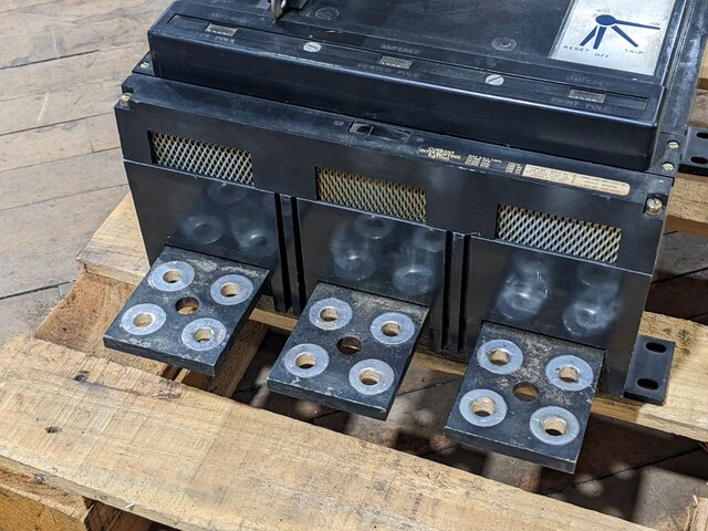 1200 Amps, Square D, PAE361200NS, circuit breaker, 600 Volts, 3-poles - Image 3