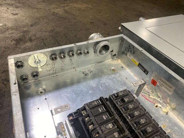 400 Amp. General Electric #AQF3424MBX, panelboard, 208Y/120 Volts, 3-phase, 4 wire, 42 space - Image 8