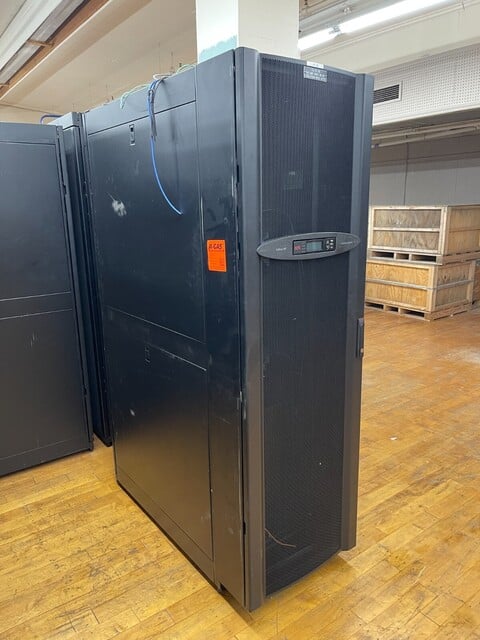 APC #InRow-RP, cooling system, 460-480 V., 3-phase, 2007 - Image 1