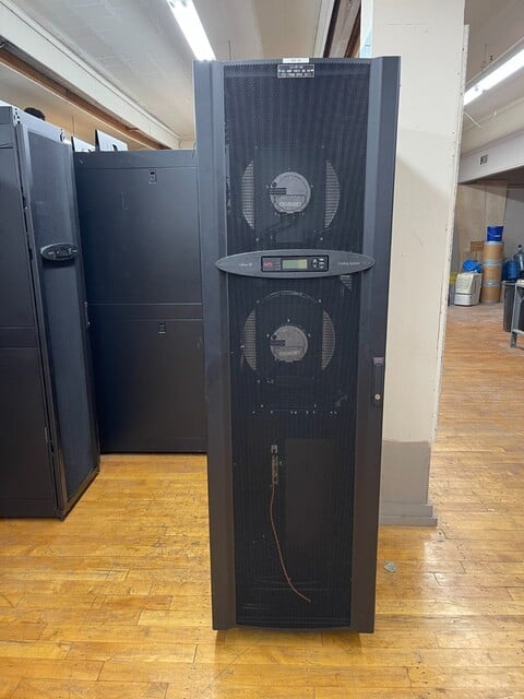 APC #InRow-RP, cooling system, 460-480 V., 3-phase, 2007 - Image 2