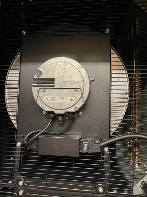 APC #InRow-RP, cooling system, 460-480 V., 3-phase, 2007 - Image 7