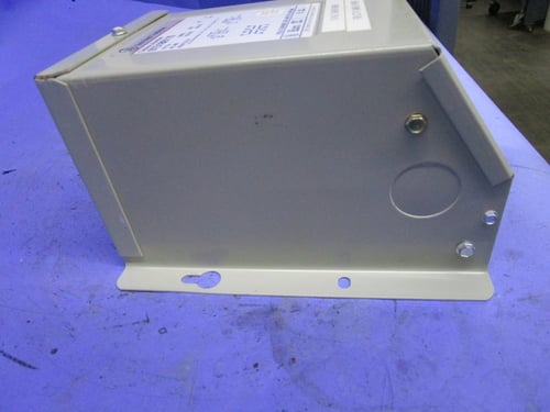 1 KVA 120/240 Primary, 12/24 Secondary, General Electric Buck Boost transformer, 9T51B0110 type QB 41.7A max - Image 4
