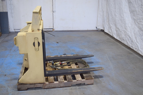 Skytrack, reach forklift shifting fork positioner attachment, 6000 lb. capacity, 3650 psi, 40" fork length - Image 4