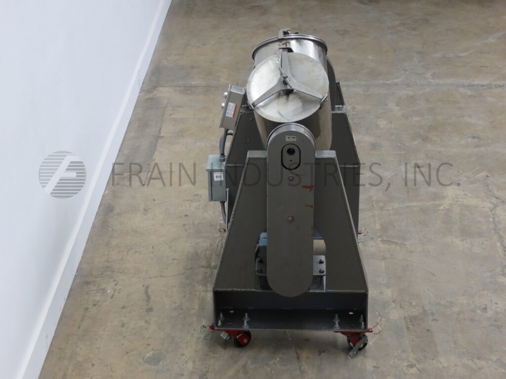 2 cu.ft. Patterson, 316 Stainless Steel twin shell mixer, bolt down covers, butterfly valve discharge - Image 4