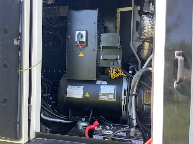 62 KW JCB #G70RS, diesel trailer mounted, Tier 4F, sound attenuated enclosure, 120/240/208/277/480 Volts, 586 - Image 2