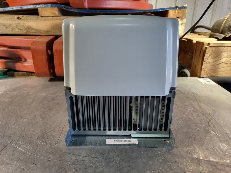 10 HP ABB, ACS800-U1-0016-7, AC Drive (VFD), 600 Volts, 15 amps, new - Image 8